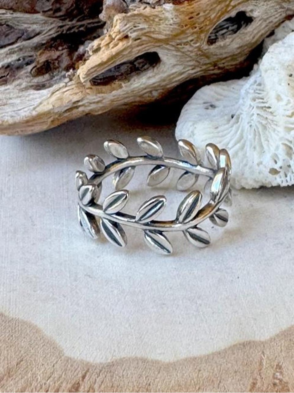 Retired Pandora Laurel Wreath 925 Sterling Silver Ring Size 8 190922